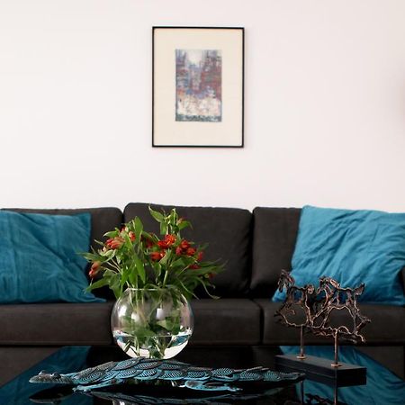 Triplex With Garage - Praca Das Flores Lisboa Δωμάτιο φωτογραφία