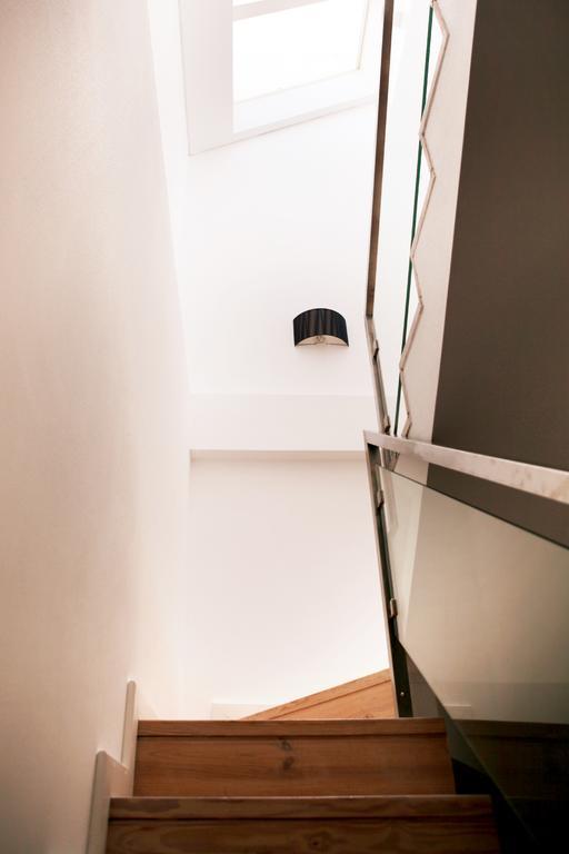 Triplex With Garage - Praca Das Flores Lisboa Δωμάτιο φωτογραφία